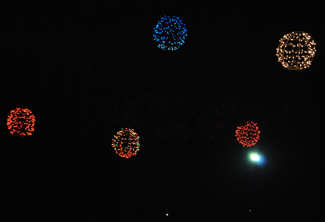 Merry Berry Chrsimas Festival Lighting Ceremony