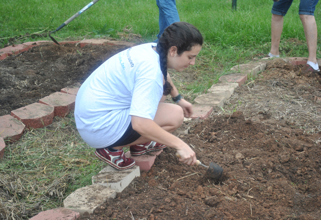 Valencia Community Garden Fall Planting Day 2012