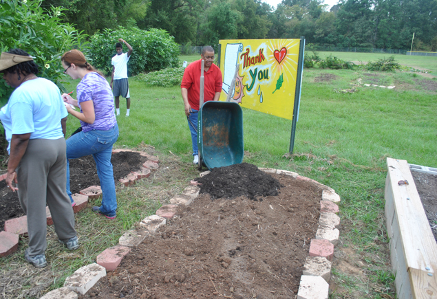 Valencia Community Garden Fall Planting Day 2012