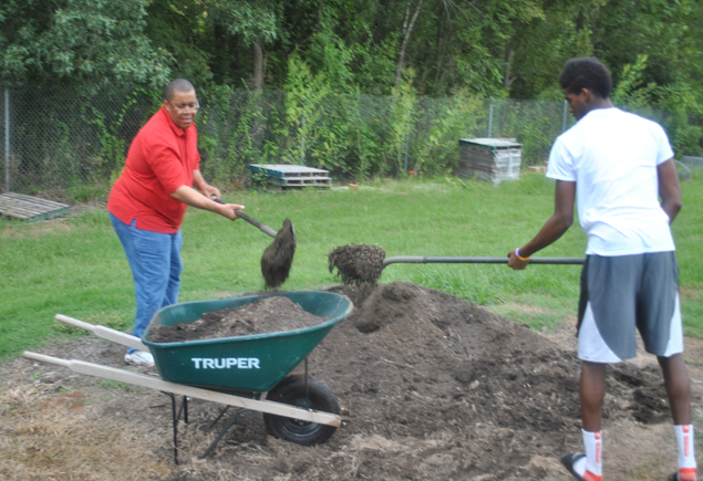 Valencia Community Garden Fall Planting Day 2012