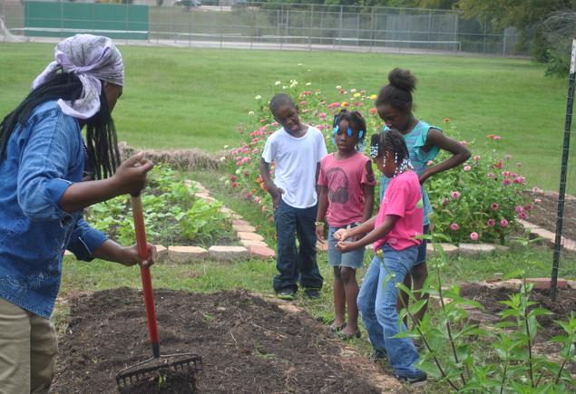 Valencia Community Garden Fall Planting Day 2012