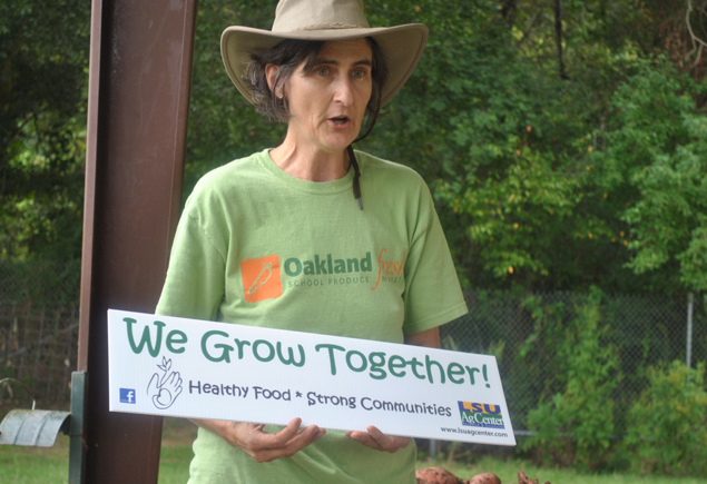 Valencia Community Garden Fall Planting Day 2012