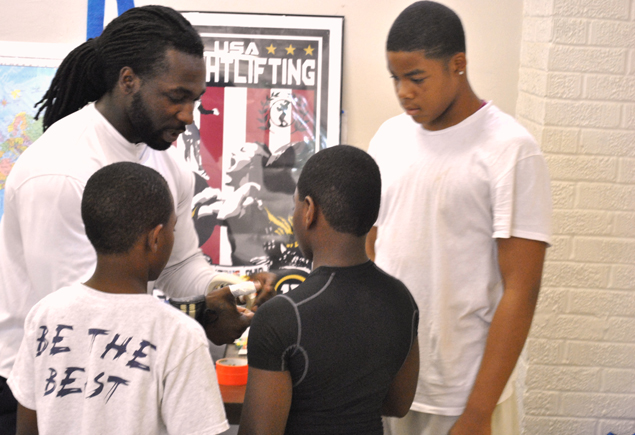 SPAR Weightlifting Vs. Olympian Kendrick J.Farris